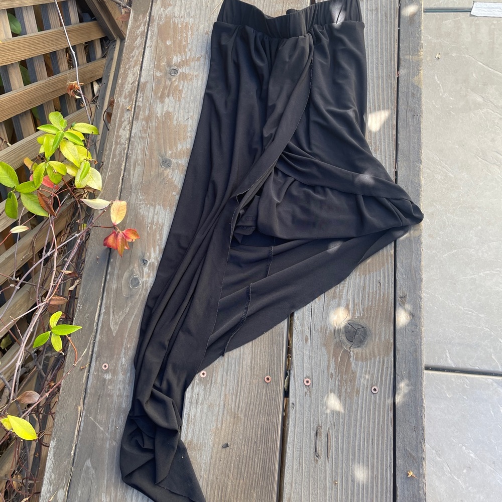 Charlotte Russe Black Skirt / Size M